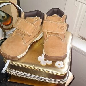 Toddlers Timberland nubuck boots size 7